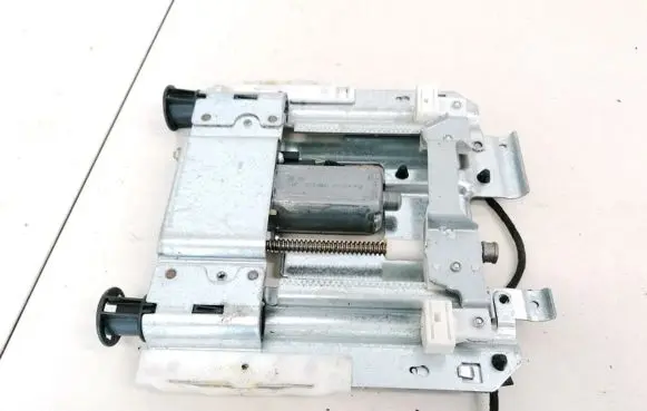 Volkswagen Phaeton Seat adjustment motor 009893659L 1022-900827-108