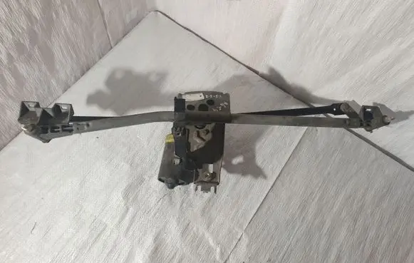 Audi A6 S6 C4 4A Front wiper linkage and motor 4A1955023C 3397020259