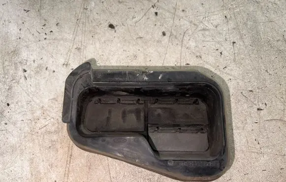 Ford Transit Custom Quarter panel pressure vent BK21B280B63B