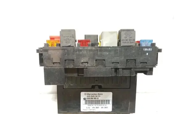 Mercedes-Benz C W203 Fuse box set 2035453001 5DK00848552