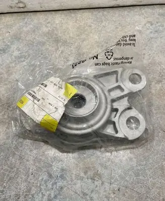 BMW i3 Rear coil spring rubber mount 6852227 33506852227