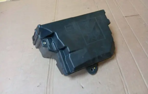 Dacia Sandero III Fuse box cover 243128516R 284B04064R 284B84622R