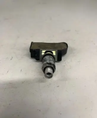 BMW 3 F30 F35 F31 Tire pressure sensor 70735510