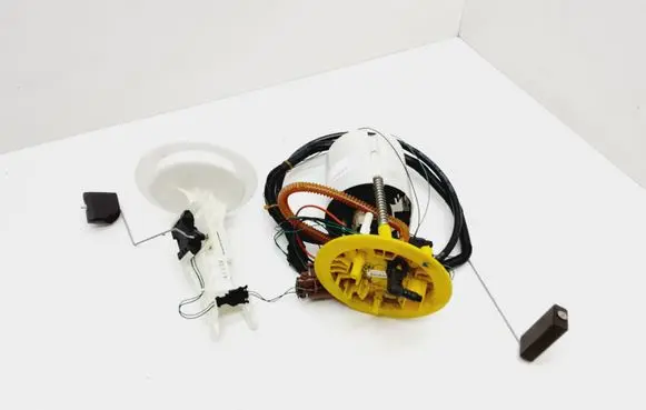Audi A6 S6 C6 4F Fuel injection high pressure pump 4F0919051AL