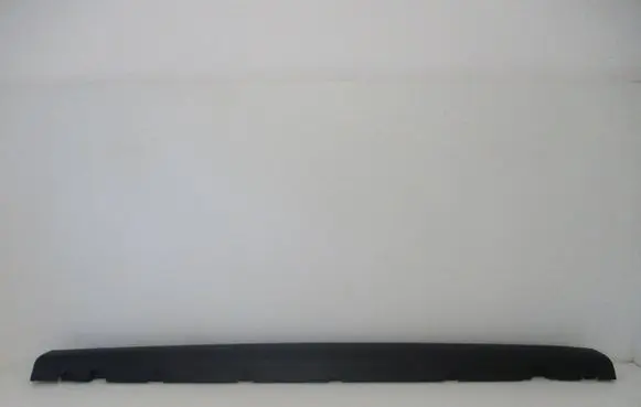 Sill/side skirt trim