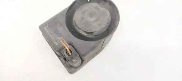 Volkswagen Golf V Alarm system siren 