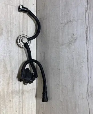 Ford Kuga II Fuel line pipe 190131A