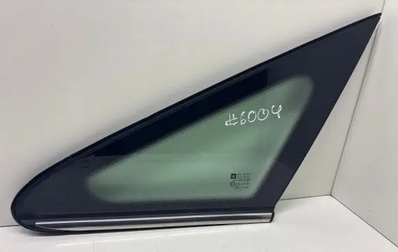 Opel Zafira B Front triangle window/glass 43R007951