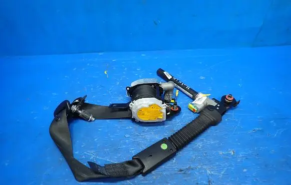 Hyundai i10 Front seatbelt 88820-BP300