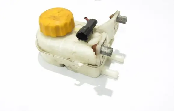 Chevrolet Rezzo Brake fluid reservoir 
