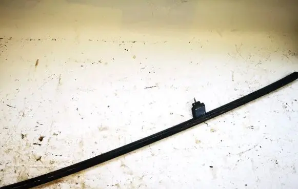 Seat Alhambra (Mk1) Roof bar rail
