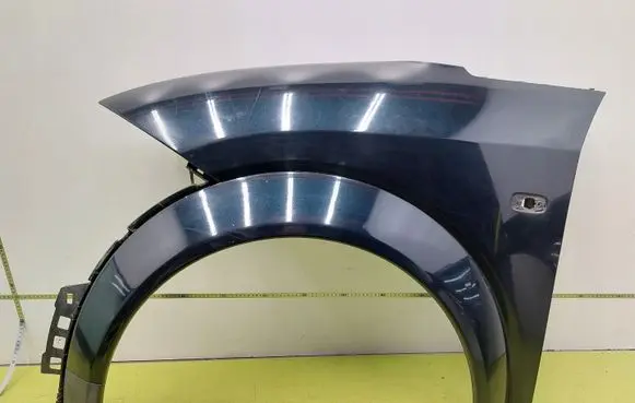Audi A2 Fender LZ5Q