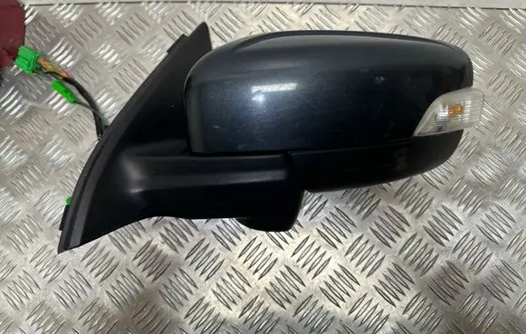 Volvo XC60 Front door electric wing mirror 026452