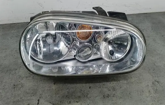 Volkswagen Golf IV Headlight/headlamp 1J1941016C