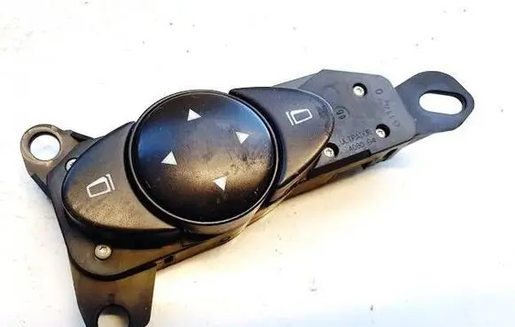 Mercedes-Benz E W211 Wing mirror switch 2118215379 03211025l