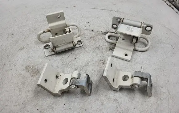 Audi A4 S4 B5 8D Rear door hinge set 