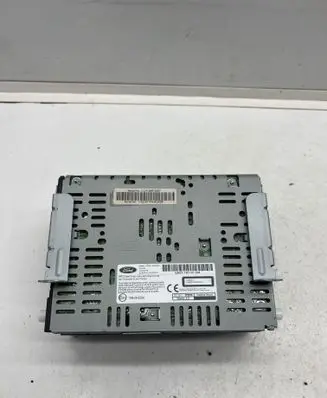 Ford Edge II Radio/CD/DVD/GPS head unit EM2T19C107HM 1022977F94F3AEF 10R048384