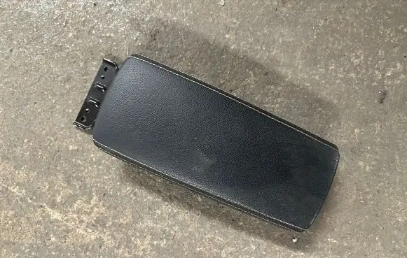 Renault Arkana Armrest 969205097R