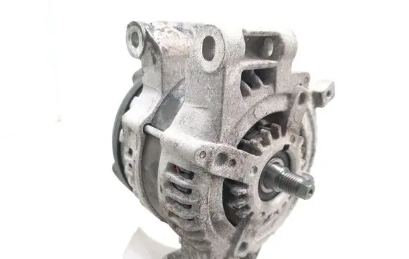 Toyota RAV 4 (XA30) Generator/alternator 8EL012428511 26006944