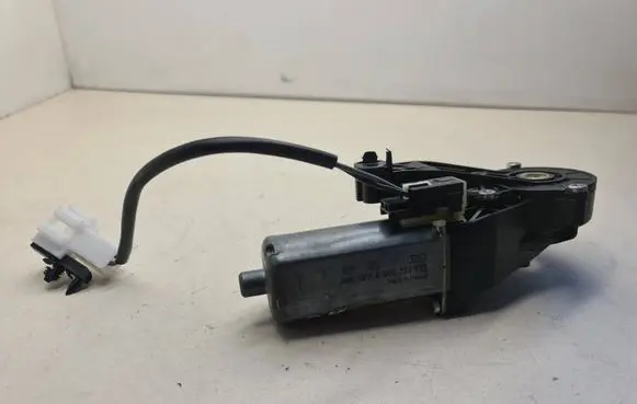 Mercedes-Benz R W251 Seat adjustment motor 0390203209