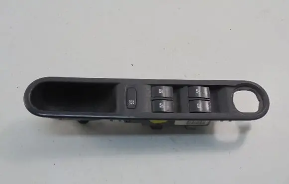 Renault Espace III Electric window control switch 8200250481