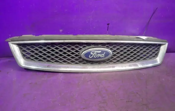 Ford Focus C-MAX Front bumper upper radiator grill 4M518138AE