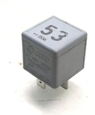 Volkswagen PASSAT B6 Other relay 141951253B