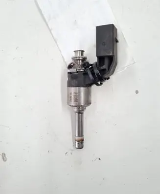 Skoda Octavia Mk2 (1Z) Fuel injector 03F906036F