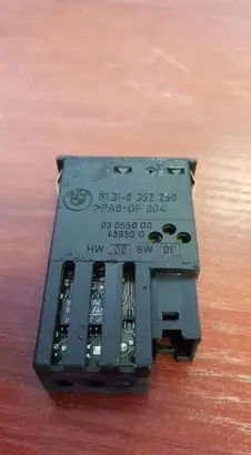 BMW 5 E39 Seat heating switch 8352259