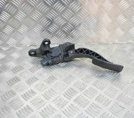Hyundai Kona I Accelerator throttle pedal 32700XXXXX