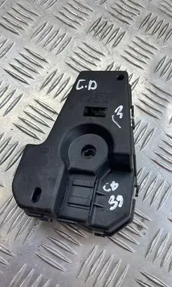 Ford Galaxy Tail light bulb cover holder 7M3945258