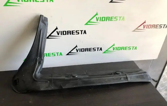 Fender end trim