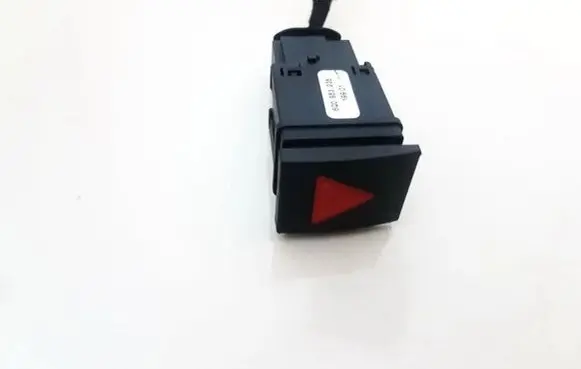 Volkswagen Polo Hazard light switch 6q0953235