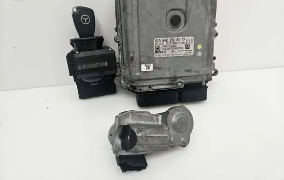 Mercedes-Benz Sprinter W906 Engine control unit/module 0281014201 A6461500377 A9065454008