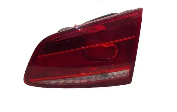 Volkswagen PASSAT B7 Tailgate rear/tail lights 3AF945094J 605514 605622