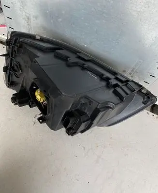 Volkswagen Transporter - Caravelle T5 Headlight/headlamp
