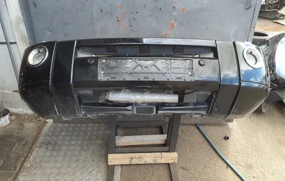 Land Rover Discovery 3 - LR3 Front bumper 500061XXXB01 500061XXX