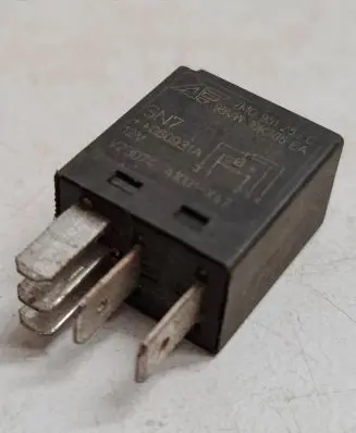 Audi A4 S4 B8 8K Other relay 7M0951253C 95VW10K705EA 060931A