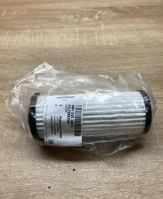 Audi A3 S3 8P Oil filter cover 0BH325183B