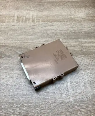 Toyota Prius (XW20) Gateway control module 8911147050 2324005290