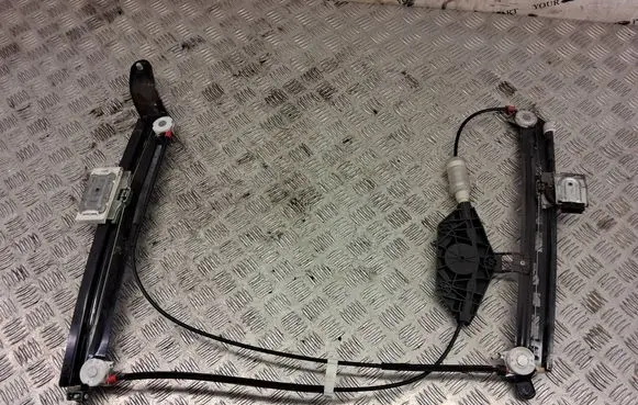 Audi S5 Front window lifting mechanism without motor 8T0837461C