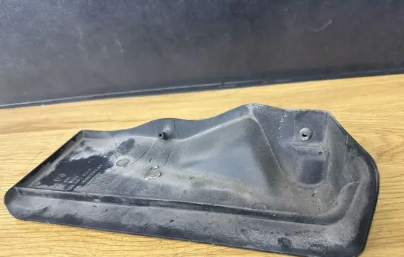 Skoda Octavia Mk2 (1Z) Other engine bay part 1Z1815159C