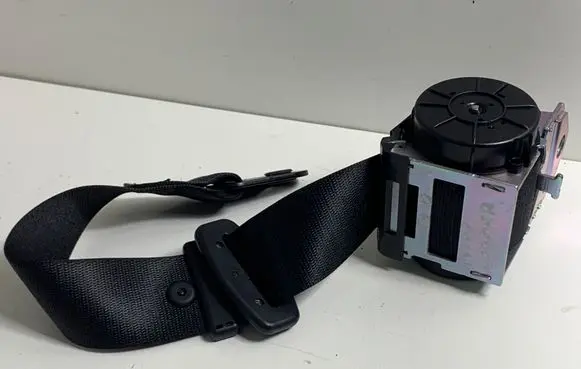 Mini Cooper Countryman R60 Rear seatbelt 620202100A