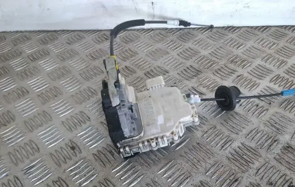 Audi A5 8T 8F Front door lock 8J2837015C