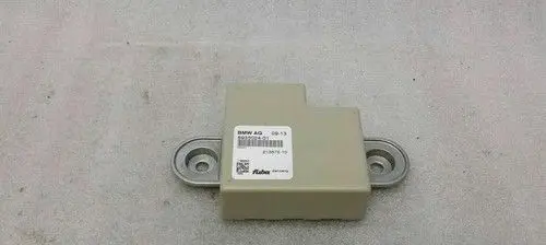 BMW 5 F10 F11 Aerial antenna switch 6935024