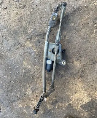 Volvo S60 Front wiper linkage and motor