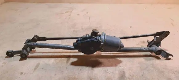 Dodge Durango Front wiper linkage and motor 68156254AA