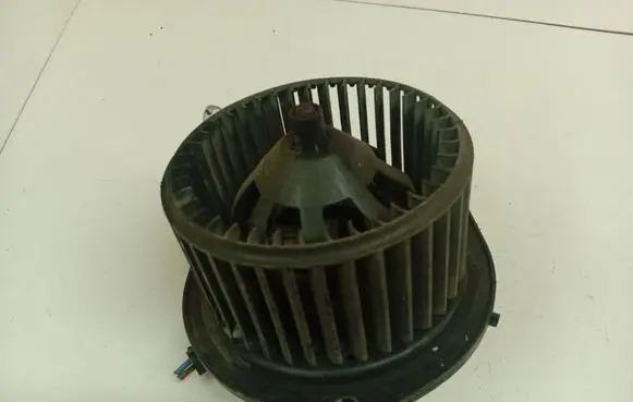 Iveco Daily 30.8 - 9 Heater fan/blower 570630200