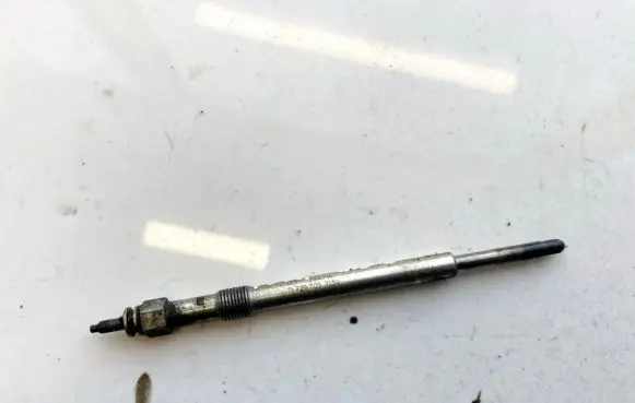 Ford Mondeo Mk III Glow plug 