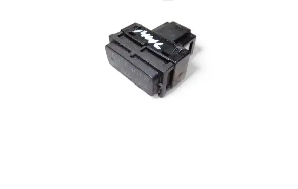 Passenger airbag on/off switch